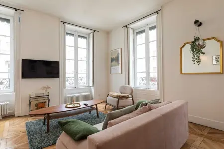 EB-22-AINAY-CD, Appartement Lumineux 2CH/4P - Bellecour/Place Ampère - Photo 7