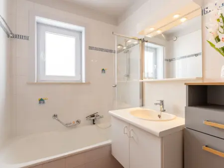 Green Garden K11 -204 With pool, Appartement 5 personnes à De Haan - Photo 1