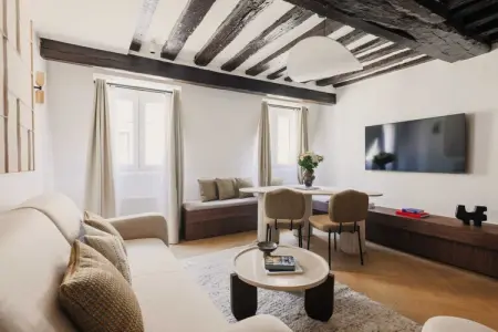 FDL-14-PRIVAS-4, Appartement 2BR/6P climatisé - Notre-Dame de Paris - Photo 13
