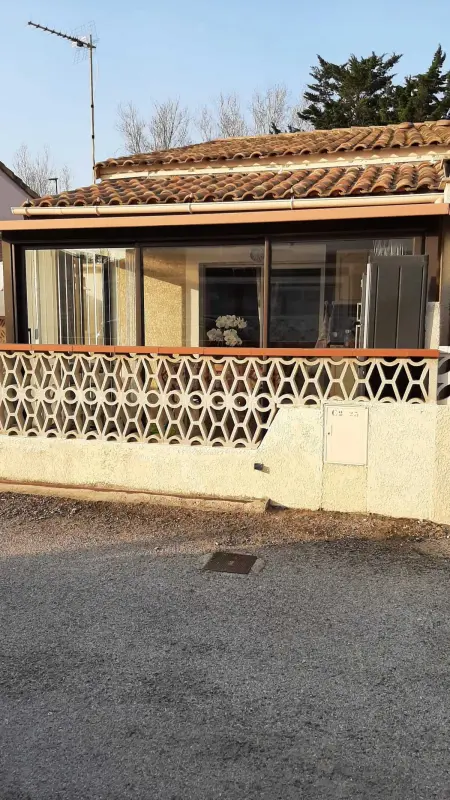 Maison charmante avec terrasse à Sainte-Marie-la-Mer - Photo 9