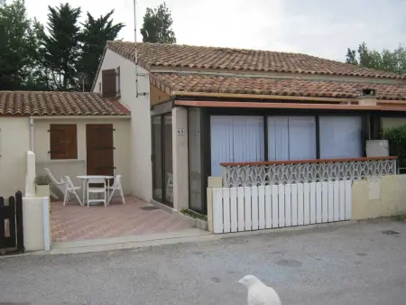 Maison charmante avec terrasse à Sainte-Marie-la-Mer - Photo 14