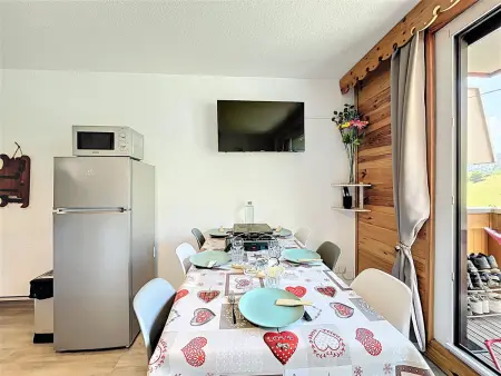 Studio cabine rénové, skis aux pieds, balcon sud, animaux admis - Photo 6