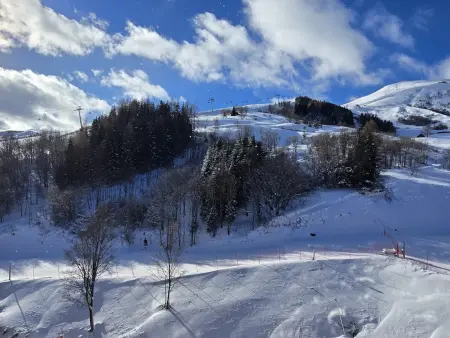 Studio cabine rénové, skis aux pieds, balcon sud, animaux admis - Photo 12