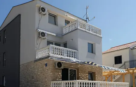 Maison 12 personnes à Maslenica - Photo 3