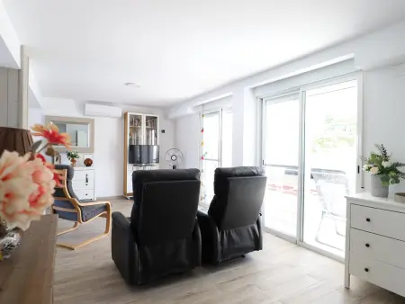 Villa à 200m de la plage avec jardin et piscine à partager - Photo 6