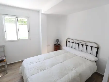 Villa à 200m de la plage avec jardin et piscine à partager - Photo 12