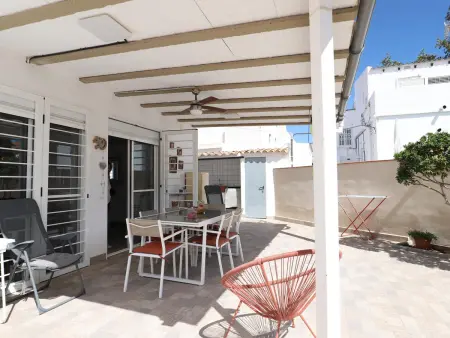 Villa à 200m de la plage avec jardin et piscine à partager - Photo 17