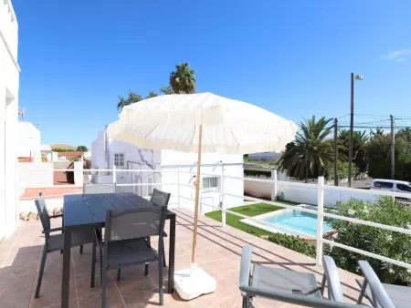 Villa indépendante à 200m de la plage d'Almardá avec jardin et piscine partagée - Photo 9