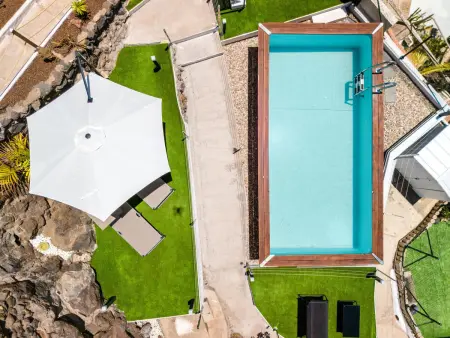Villa élégante avec jardin et piscine privée à Tabaiba - Photo 8