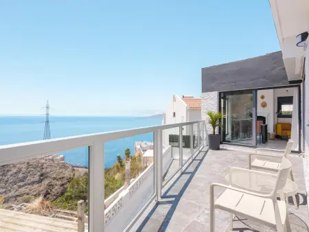 Villa élégante avec jardin et piscine privée à Tabaiba - Photo 18