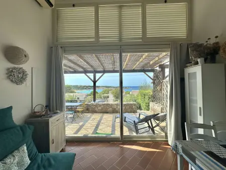 Appartement 2 pièces climatisé avec parking, proche plage - Photo 2