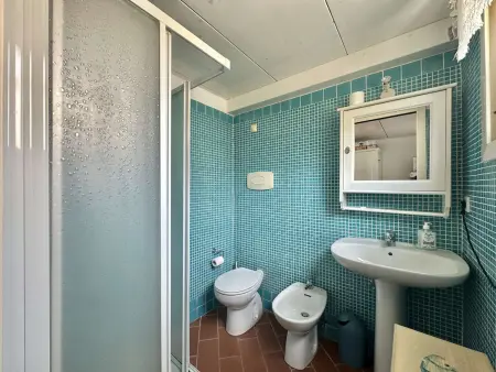 Appartement 2 pièces climatisé avec parking, proche plage - Photo 15