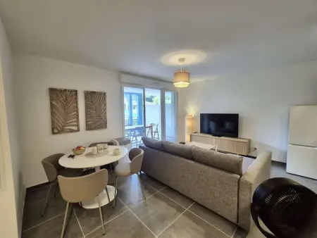 Appartement moderne avec piscine, climatisation et parking à Cavalaire-sur-Mer - Photo 3