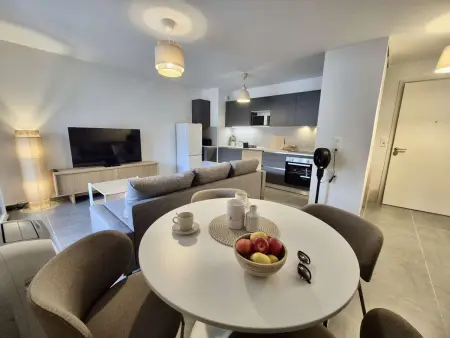 Appartement moderne avec piscine, climatisation et parking à Cavalaire-sur-Mer - Photo 4