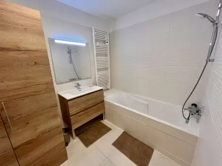 Appartement moderne avec piscine, climatisation et parking à Cavalaire-sur-Mer - Photo 15
