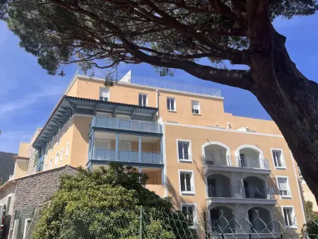 Appartement moderne avec piscine, climatisation et parking à Cavalaire-sur-Mer - Photo 23