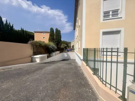 Appartement moderne avec piscine, climatisation et parking à Cavalaire-sur-Mer - Photo 25