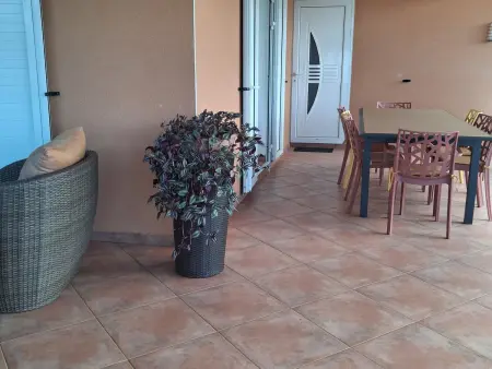 Grand appartement 2 chambres aux Avirons - Terrasse & Parking - Photo 10