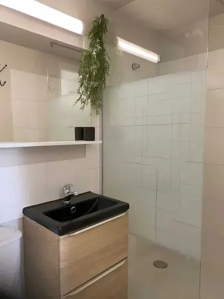 Studio cosy avec jardin à Aigues-Mortes, 25 m² - Photo 6