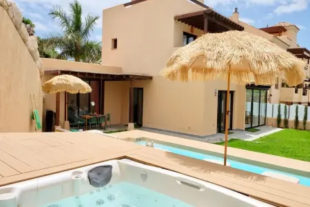 Casa Amarilla Golf, Chalet Amarilla Golf avec piscine et jacuzzi - Photo 6