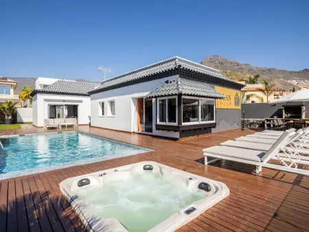 Villa moderne avec piscine chauffée et jardin à Costa Adeje - Photo 7