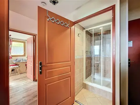 Appartement T3 confortable avec balcon et parking - Photo 11