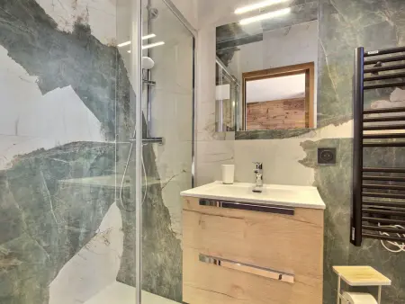 Chalet neuf avec jacuzzi et sauna, Chalet 12 personnes à La Plagne - Photo 9