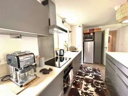 Appartement rénové 4 pièces, 6 couchages avec parking - Photo 3