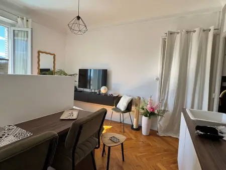 Charmant studio avec vue et WiFi à Aix-les-Bains - Photo 5