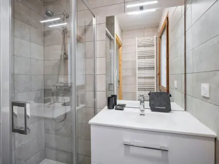 Confort et espace pour 6 à Nantailly, stationnement inclus - Photo 9