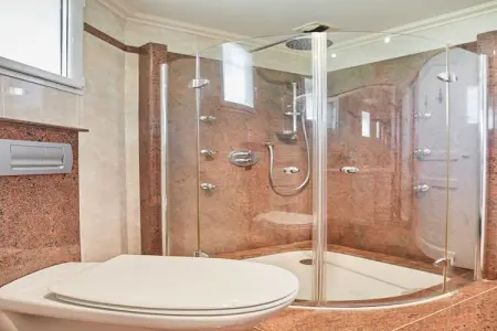 AP-652-PERTUADES, Villa climatisée avec piscine et jacuzzi 3 chambres/6 personnes - Vallauris - Photo 6