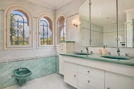 AP-652-PERTUADES, Villa climatisée avec piscine et jacuzzi 3 chambres/6 personnes - Vallauris - Photo 47