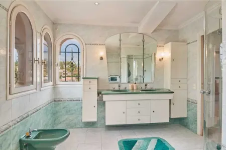AP-652-PERTUADES, Villa climatisée avec piscine et jacuzzi 3 chambres/6 personnes - Vallauris - Photo 50