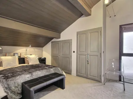 Chalet spacieux avec terrasse et jacuzzi, proche des pistes pour 14 personnes - Photo 11