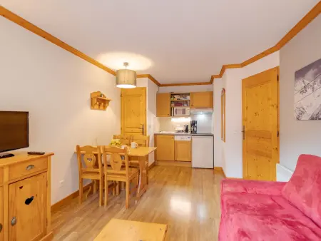 Bel appartement 2 pièces pour 4 personnes, parking, balcon sud - Photo 2