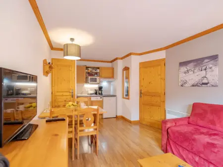 Bel appartement 2 pièces pour 4 personnes, parking, balcon sud - Photo 3