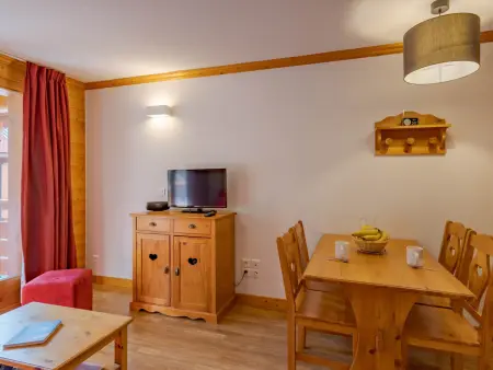 Bel appartement 2 pièces pour 4 personnes, parking, balcon sud - Photo 4