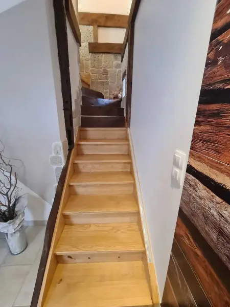 Maison accueillante à Clermont-Créans, 70m² avec jardin - Photo 2