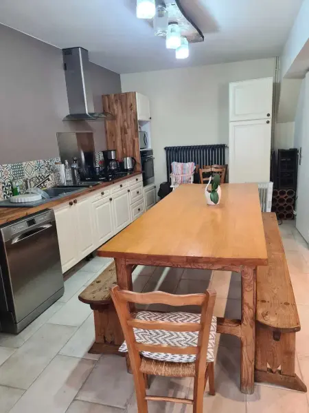 Maison accueillante à Clermont-Créans, 70m² avec jardin - Photo 3