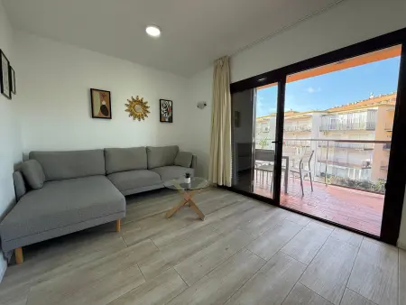 Appartement à Roses, proche plage, commodités à pied - Photo 3