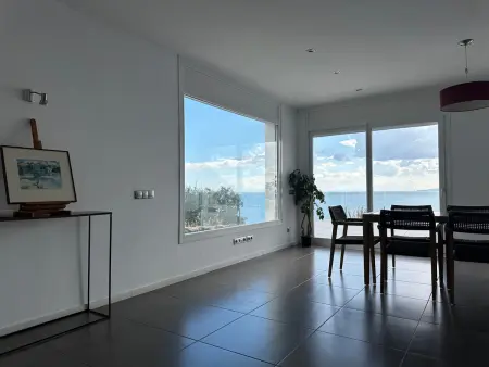 Élégante maison moderne avec piscine privée et vue mer - Roses - Photo 11