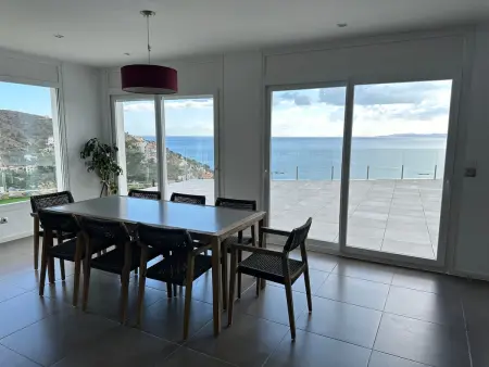 Élégante maison moderne avec piscine privée et vue mer - Roses - Photo 12