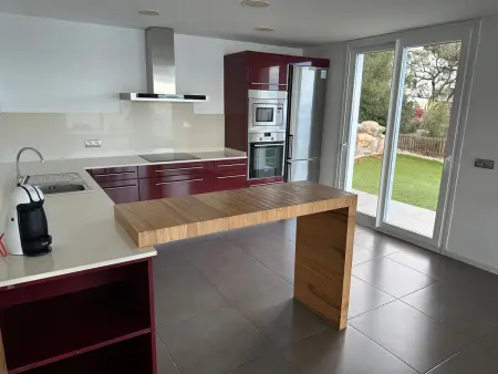 Élégante maison moderne avec piscine privée et vue mer - Roses - Photo 14