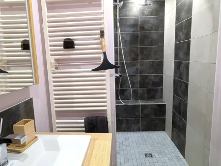 Gîte confortable pour 4 personnes avec jardin et terrasse près de Nancy - Photo 4