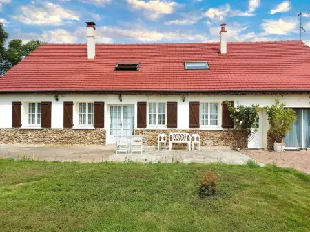 Maison spacieuse avec piscine à La Bazoche-Gouet - Photo 23