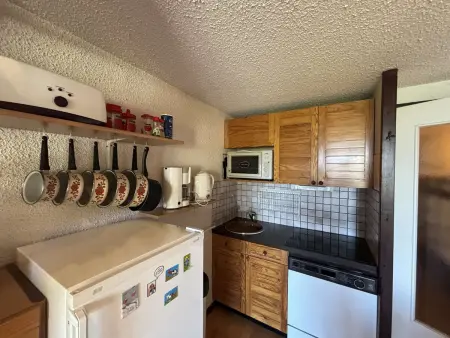 Appartement spacieux 2 pièces avec mezzanine à 100 m des pistes - Photo 2