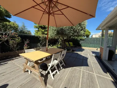 Appartement T2 avec Jardin et Parking Proche Plage - Photo 1