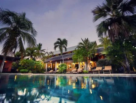 Spacieuse villa avec piscine privée à Saint-Gilles les Bains 300 m² - Photo 2