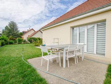 Gîte moderne à Bréviandes avec jardin et terrasse - Photo 2