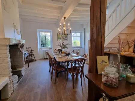 Gîte Charme et Confort à Saint-Haon-le-Châtel, Animaux admis - Photo 4